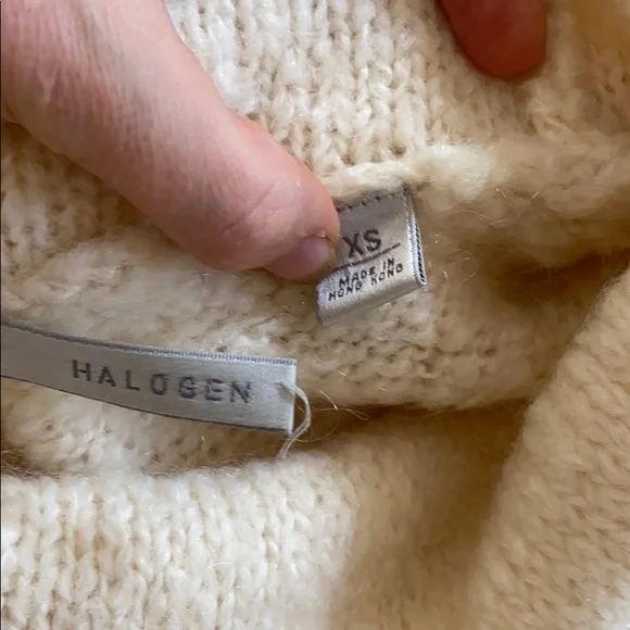 Nordstrom brand Halogen sweater - Picture 4 of 5